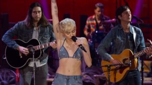 Miley Cyrus: MTV Unplugged's poster