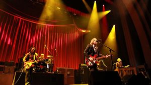 Tom Petty & The Heartbreakers: Live in Concert's poster