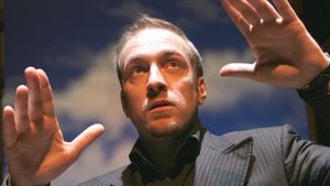 Derren Brown: Something Wicked This Way Comes's poster