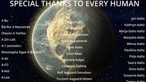 Earth End Credits (Extended)'s poster