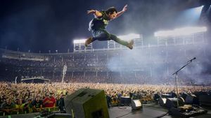 Pearl Jam: Let's Play Two's poster