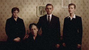 Distant Voices, Still Lives's poster