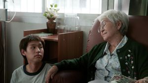 How to Make Millions Before Grandma Dies's poster