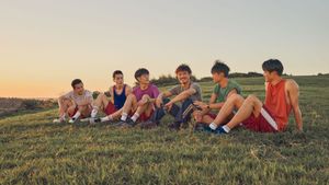 Summer's poster