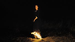 Portrait of a Lady on Fire's poster