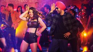 Suraj Pe Mangal Bhari's poster