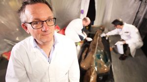 Michael Mosley vs The Superbugs's poster