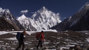 K2: Siren of the Himalayas's poster