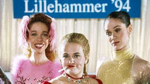 Attack of the 5 Ft. 2 Women's poster
