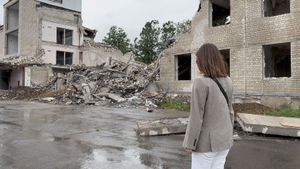 The Architects of Hope: The First Steps in Rebuilding Ukraine's poster