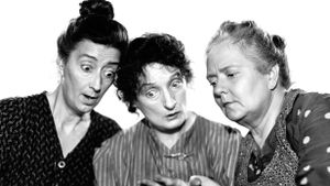 Three Girls About Town's poster