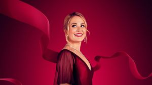 Unwrapping Christmas: Tina’s Miracle's poster