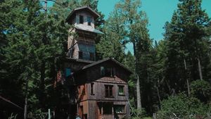 Life Off Grid's poster