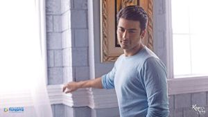 Kapoor & Sons's poster