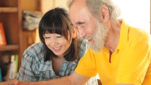 The Elderly Person's Love: Sumo Wrestler of Paper's poster