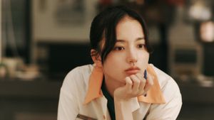 18×2 Beyond Youthful Days's poster
