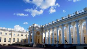 The Romanovs: Glory and Fall of the Czars's poster