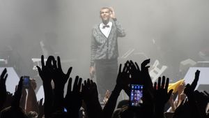 Stromae: Racine Carrée - Live's poster