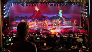 Showgirls's poster