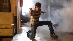 Thuppakki's poster