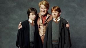 Harry Potter and the Chamber of Secrets's poster