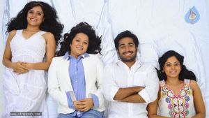Sattam Oru Iruttarai's poster