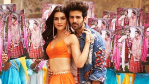 Luka Chuppi's poster