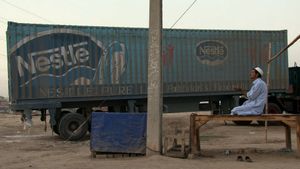 Bottled Life: Nestle's Business with Water's poster