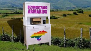 Desmontando armarios's poster