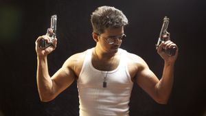 Thuppakki's poster