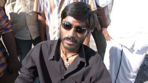 Pudhu Pettai's poster