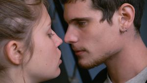 Blue Is the Warmest Colour's poster