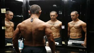 Ghajini's poster