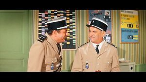 The Gendarme Gets Married's poster