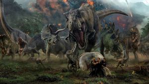 Jurassic World: Fallen Kingdom's poster