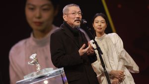 Hong Sangsoo – Winner of the Silver Bear for Best Screenplay's poster