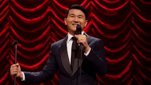 Ronny Chieng: Asian Comedian Destroys America!'s poster