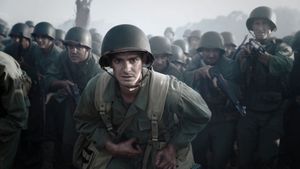 Hacksaw Ridge's poster