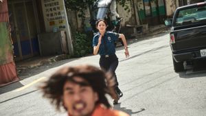 Miss & Mrs. Cops's poster