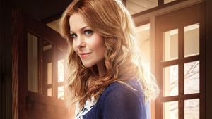 Three Bedrooms, One Corpse: An Aurora Teagarden Mystery's poster