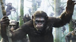 Dawn of the Planet of the Apes's poster