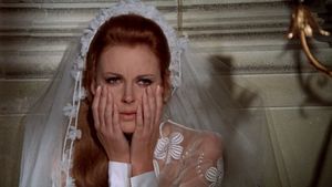 Hatchet for the Honeymoon's poster