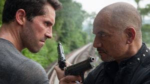 Hard Target 2's poster