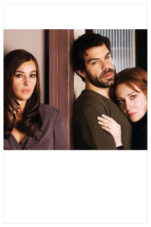 The Man Who Loves's poster