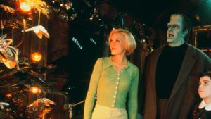 The Munsters' Scary Little Christmas's poster