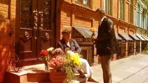 The Man Who Loved Flowers's poster