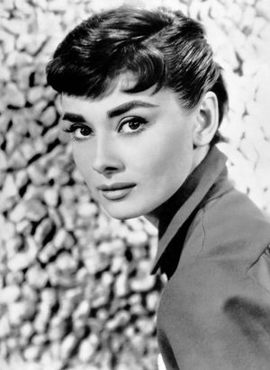 Audrey Hepburn - Ein Star auf der Suche nach sich selbst's poster image