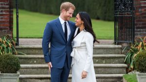 Harry & Meghan: Royal Rebels's poster