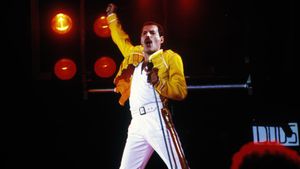 Queen: Live at Wembley Stadium's poster