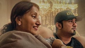 Yo Yo Honey Singh: Famous's poster